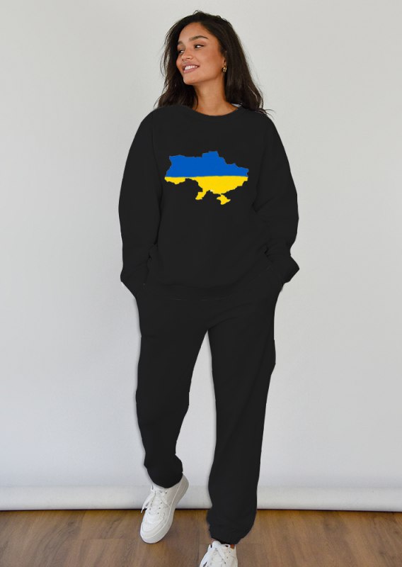 Дизайнерські патріотичні костюми