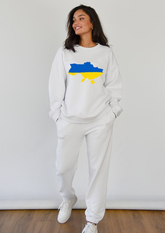 Дизайнерські патріотичні костюми