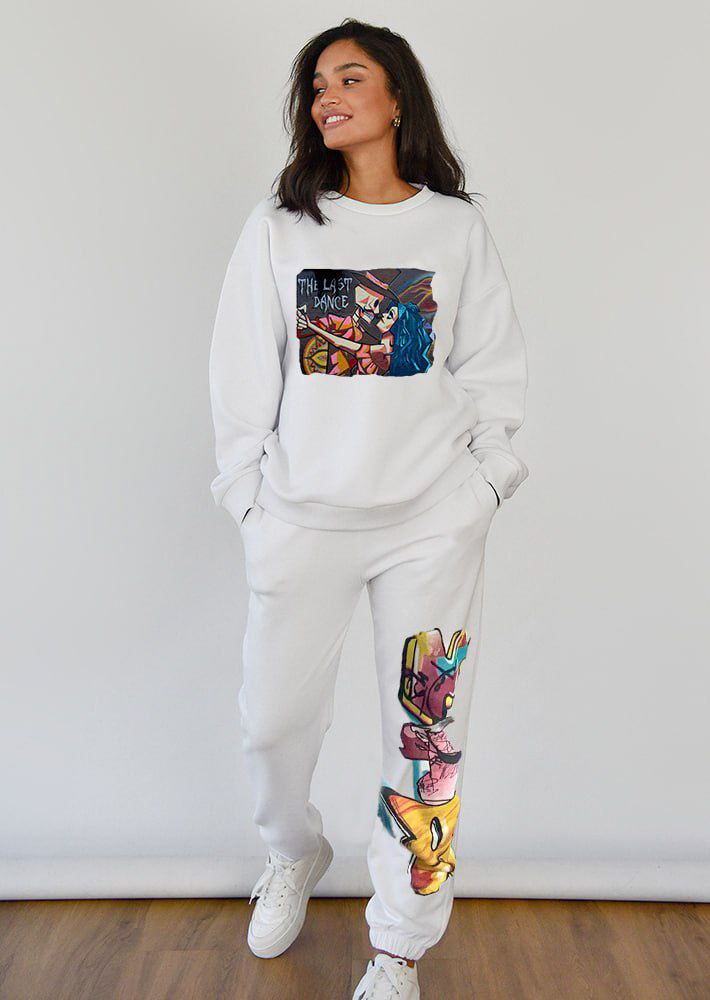 Дизайнерські патріотичні костюми