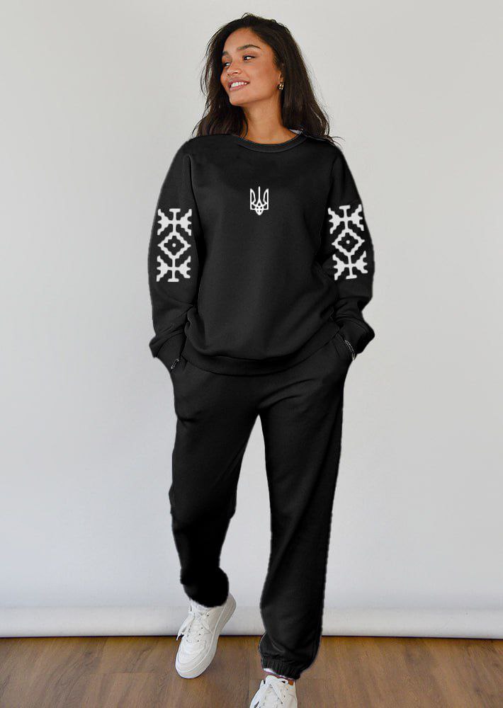 Дизайнерські патріотичні костюми